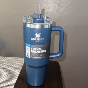 NWT! Stanley The big grip Travel Quencher 40oz
